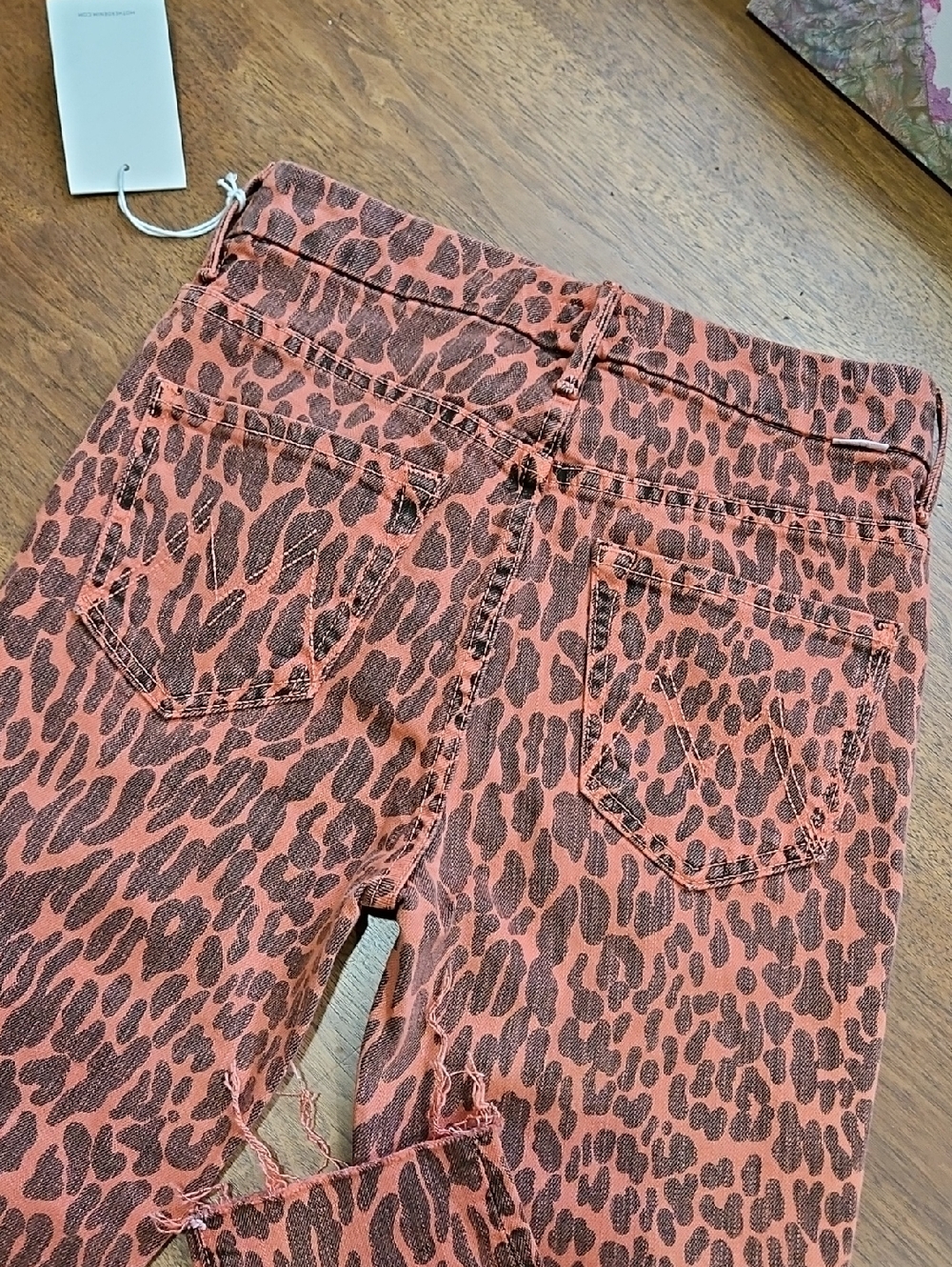 🧡🖤🧡MOTHER Coral Leopard-Print Skinny Jeans - Picture 7 of 17